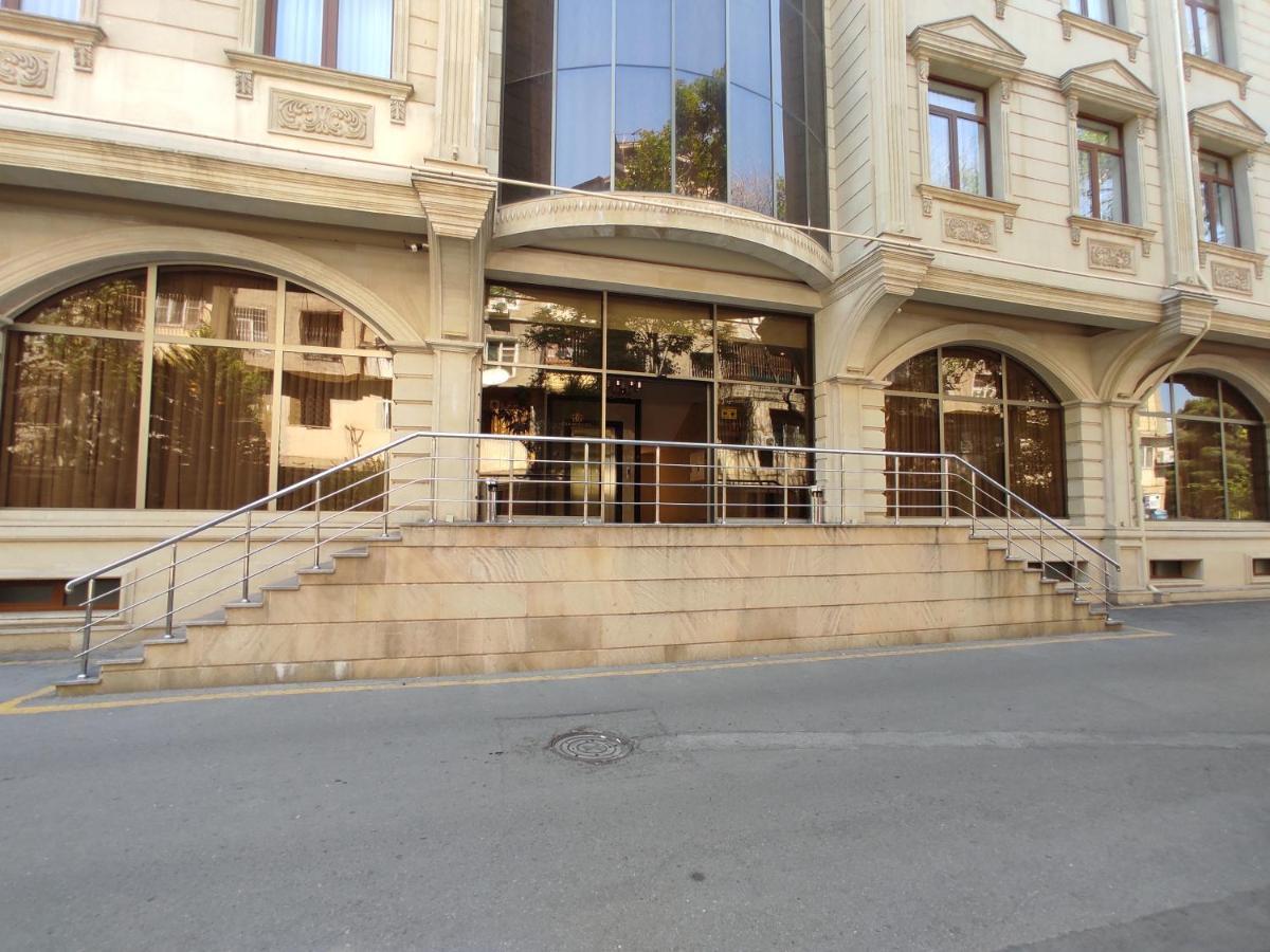 Golden City Hotel Bakoe Buitenkant foto